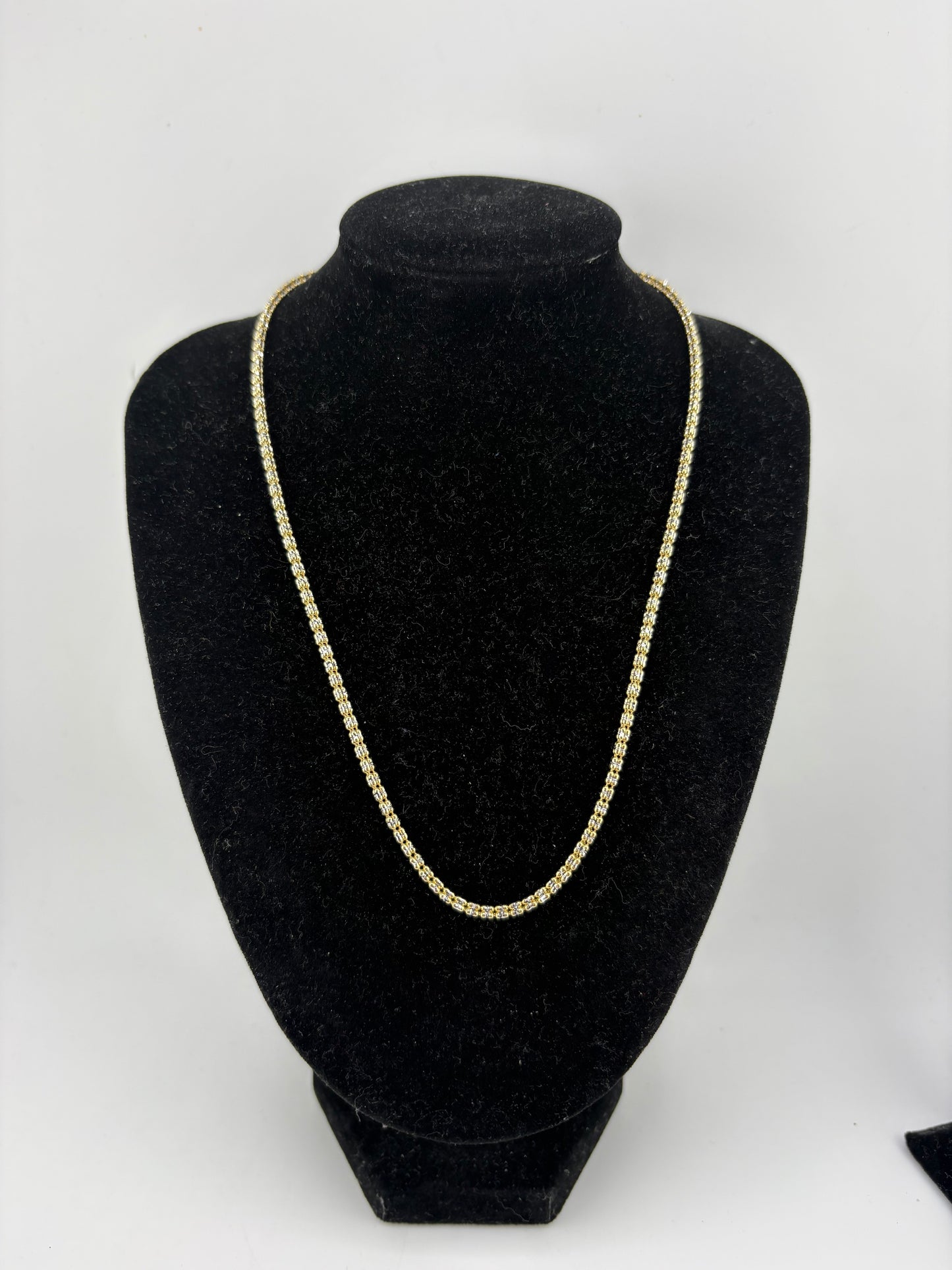 10K Tenis Necklace 16IN