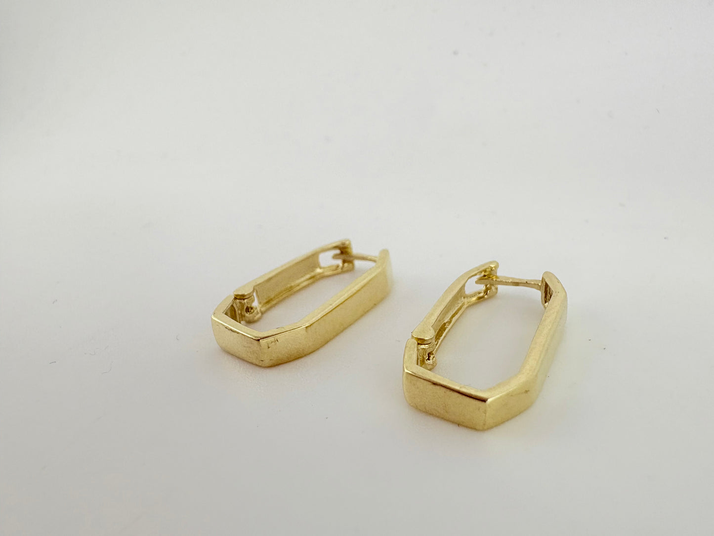 10K Gold Hoop