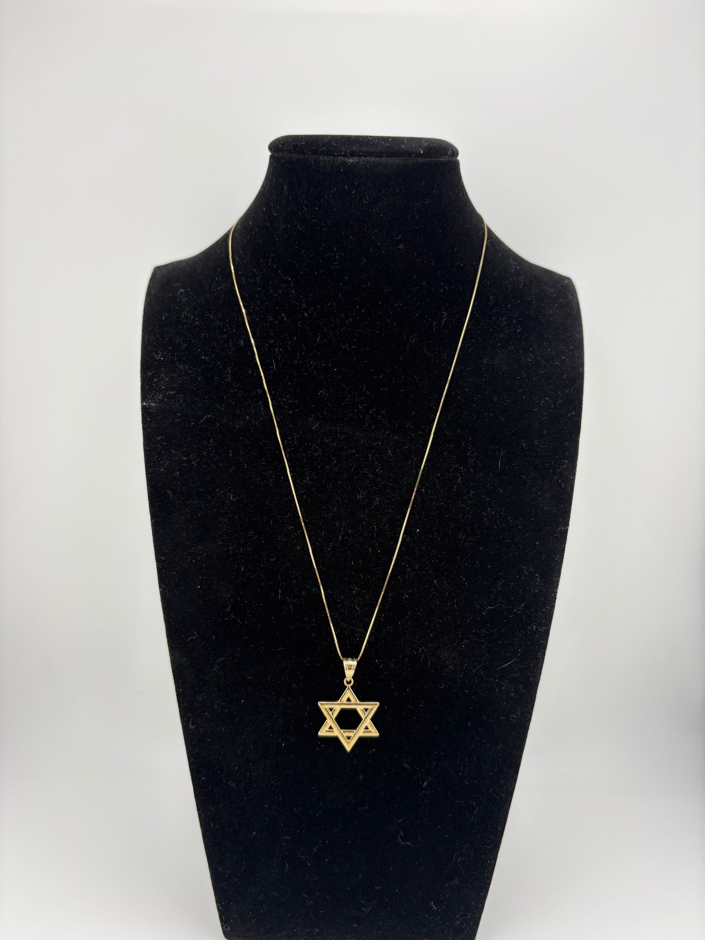 10K Necklace 18IN