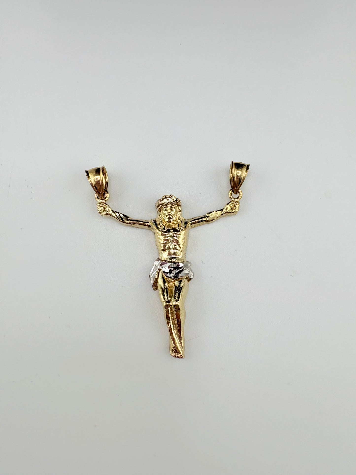 10K Pendant