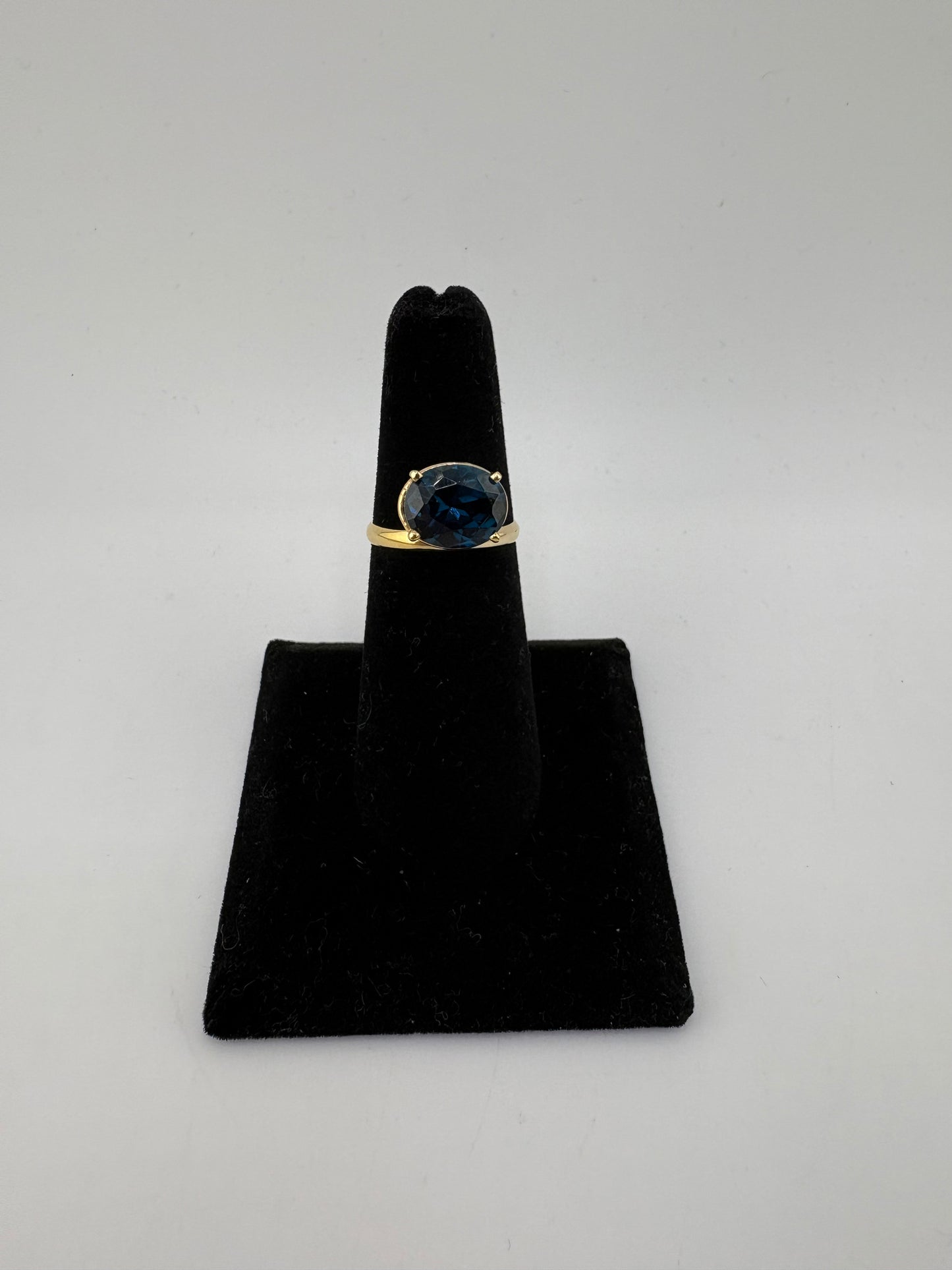 10K Gold Ring Dark Blue