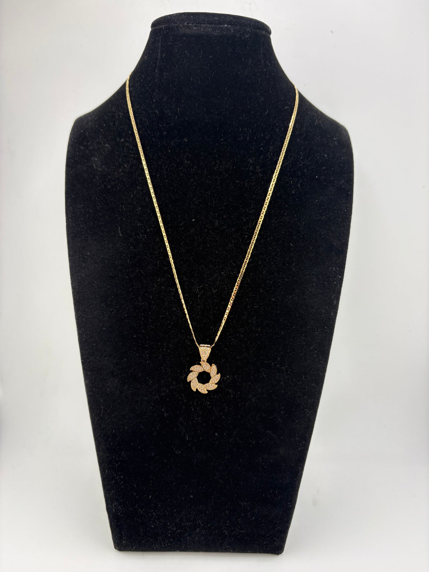10K Necklace 18IN
