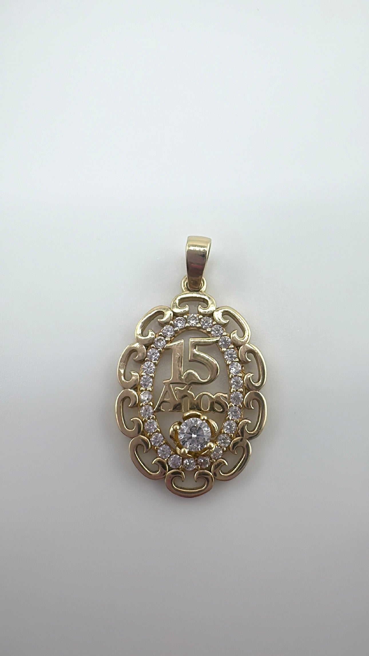 14K Pendant 15 Año