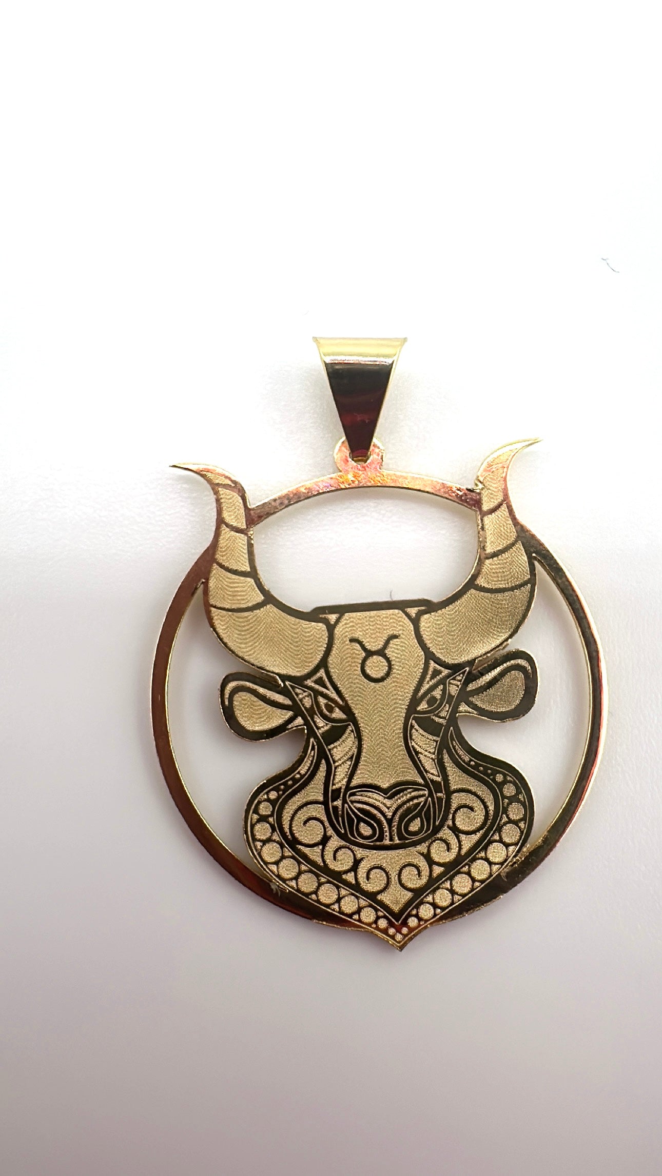 10K Tauro Pendant