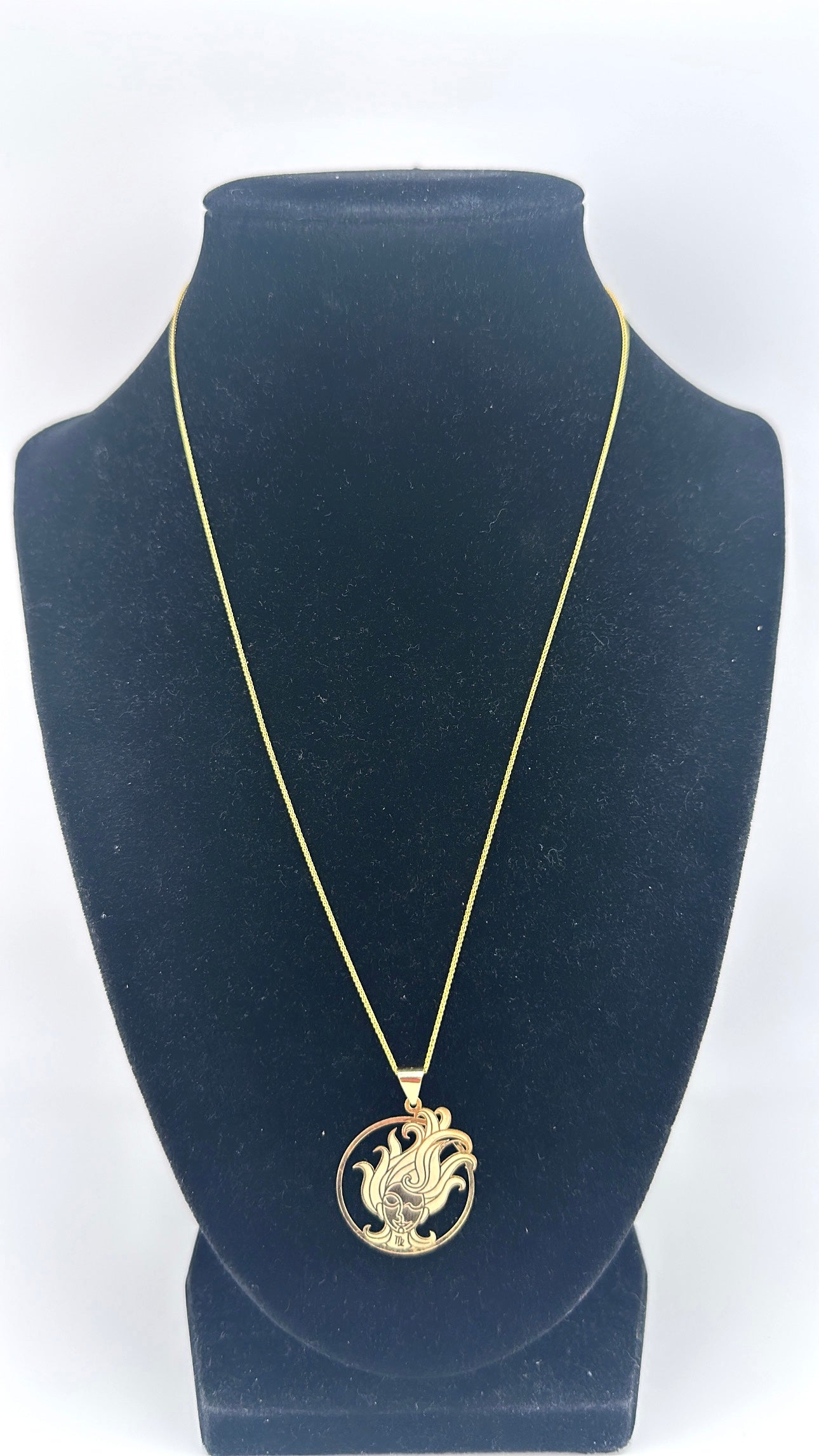 14K Virgo Signo Necklace