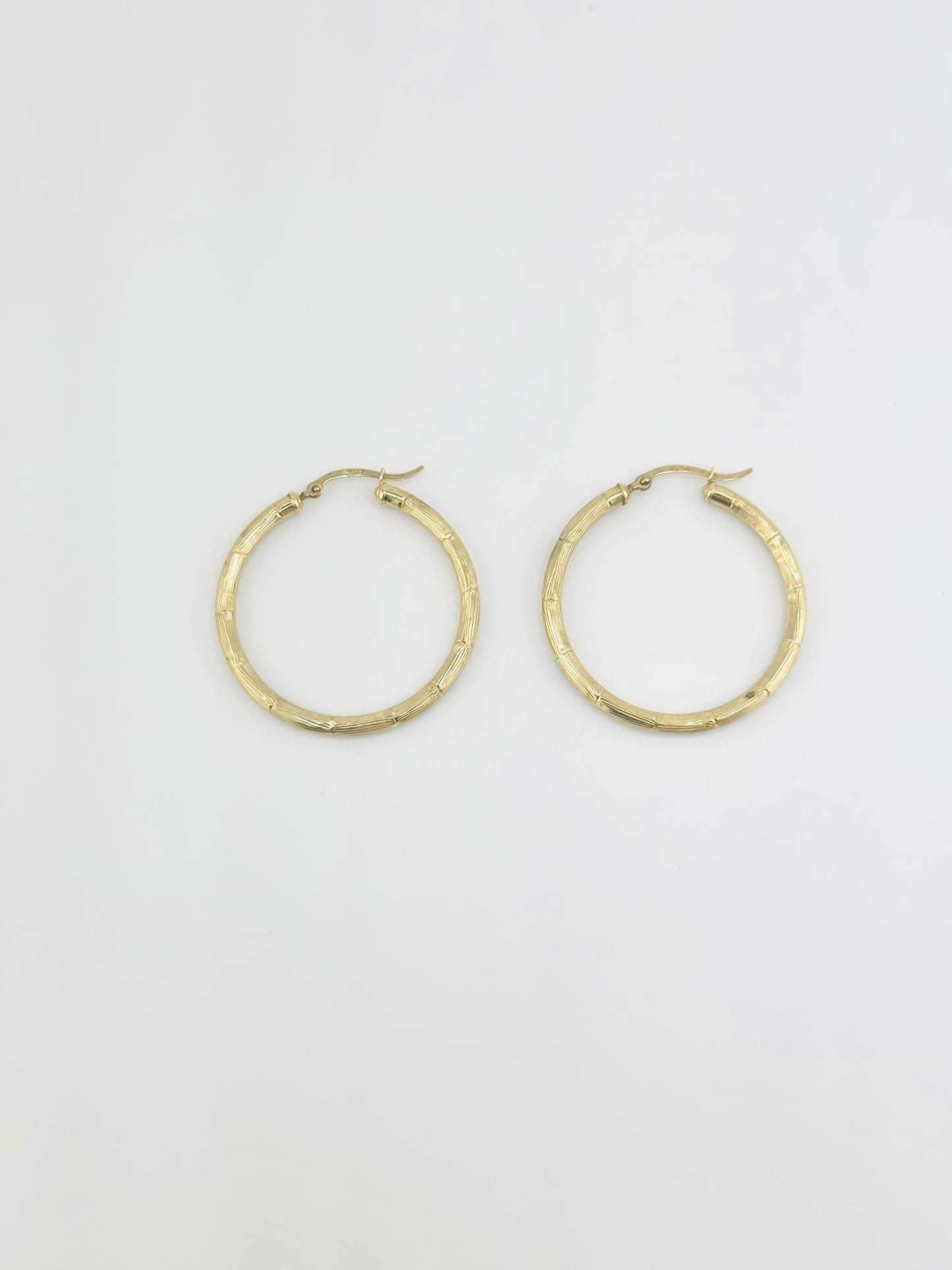 10K Medium Hoops