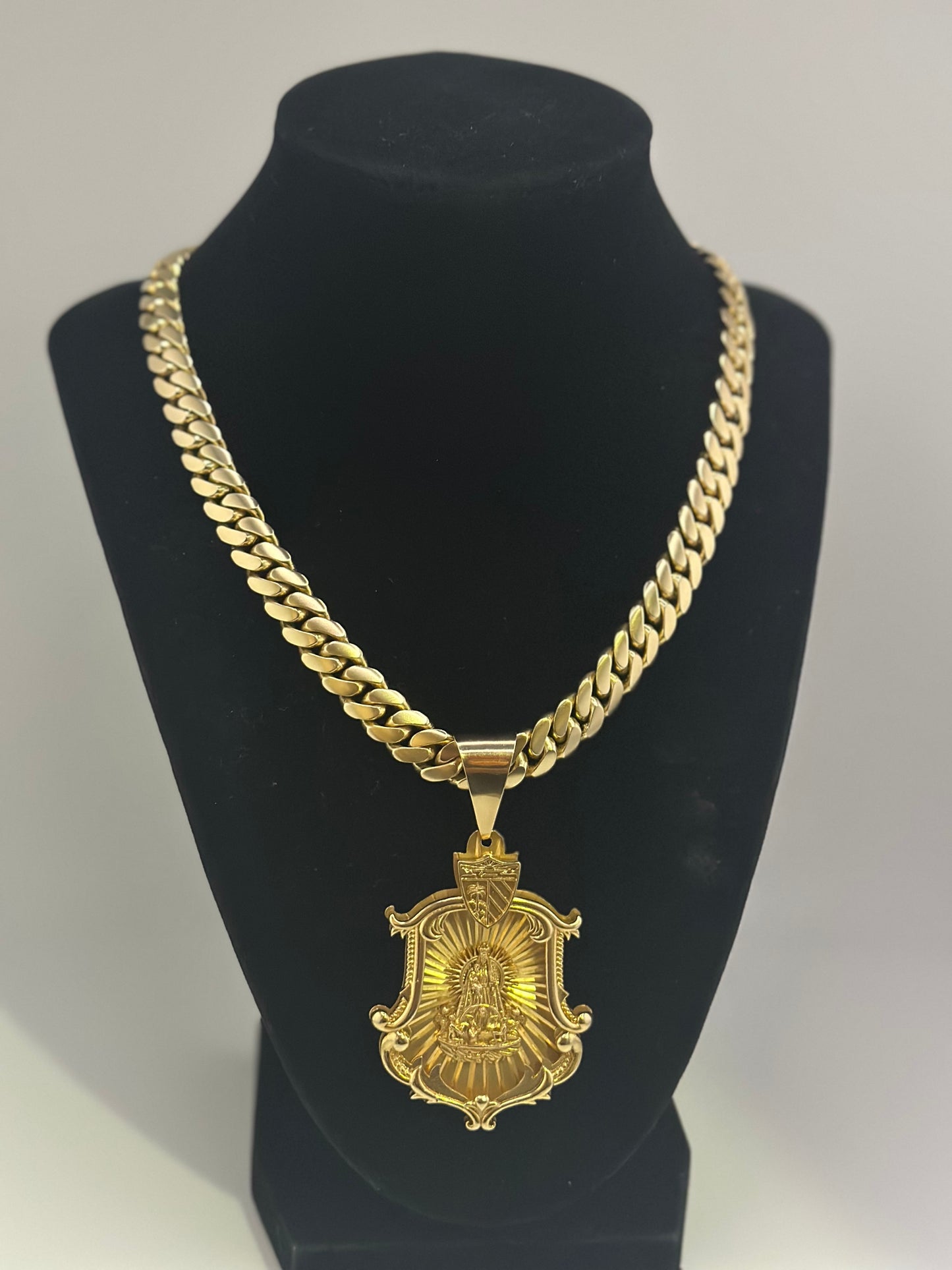 10K Cuban Link Necklace