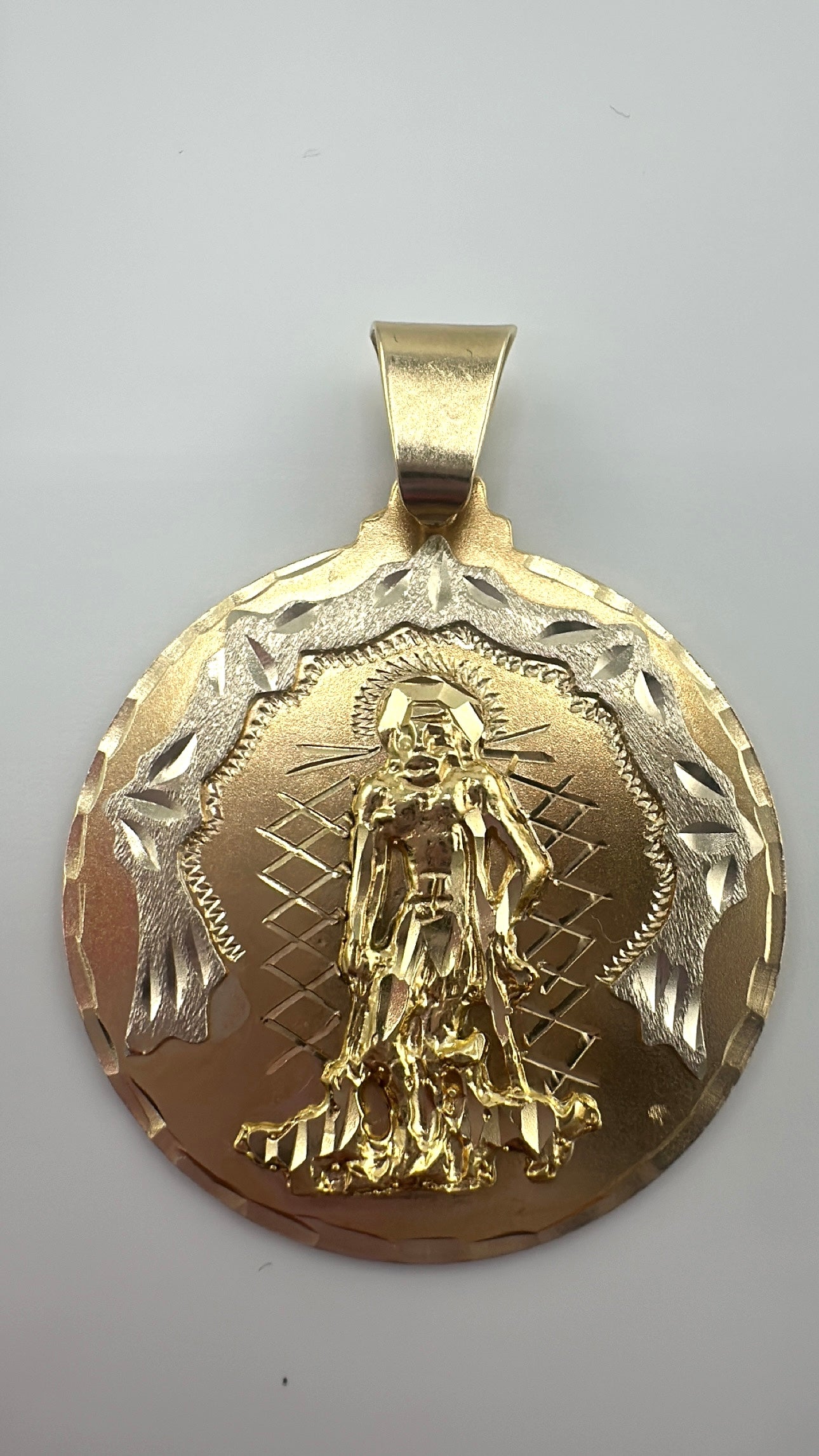 14K San Lázaro Pendant