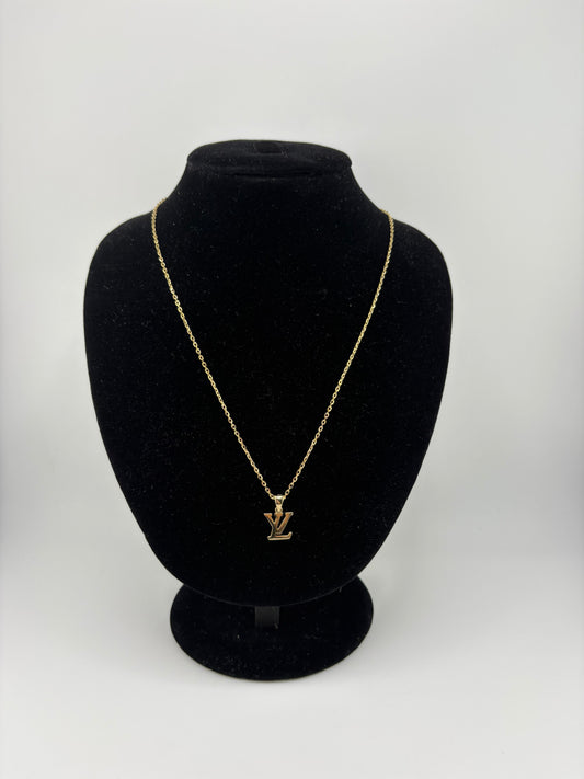 10K Necklace 18IN