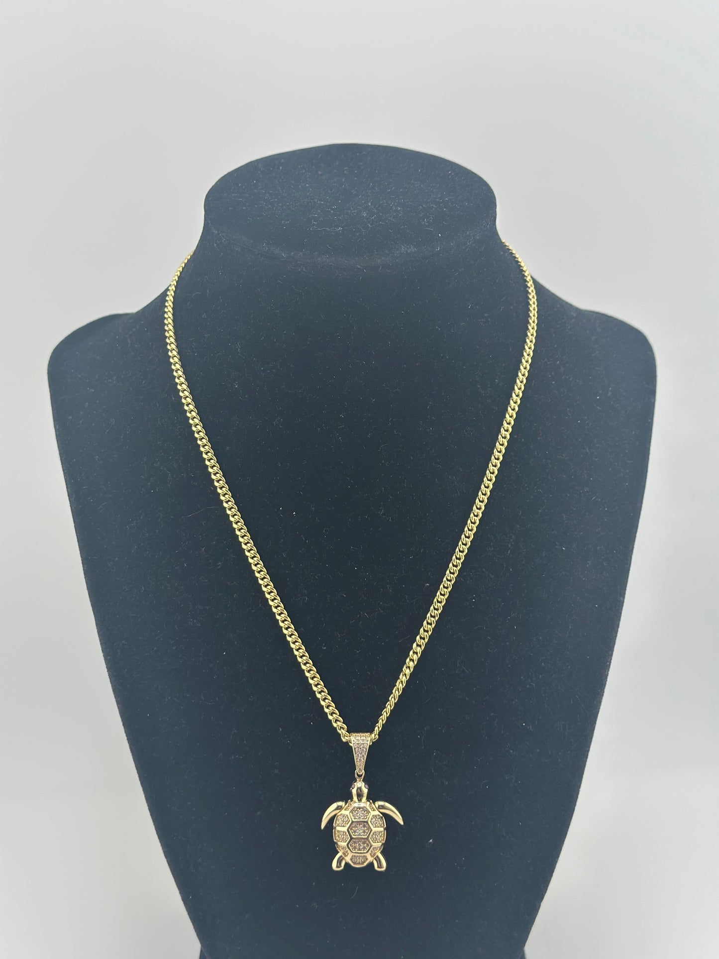 10K Turtle Necklace