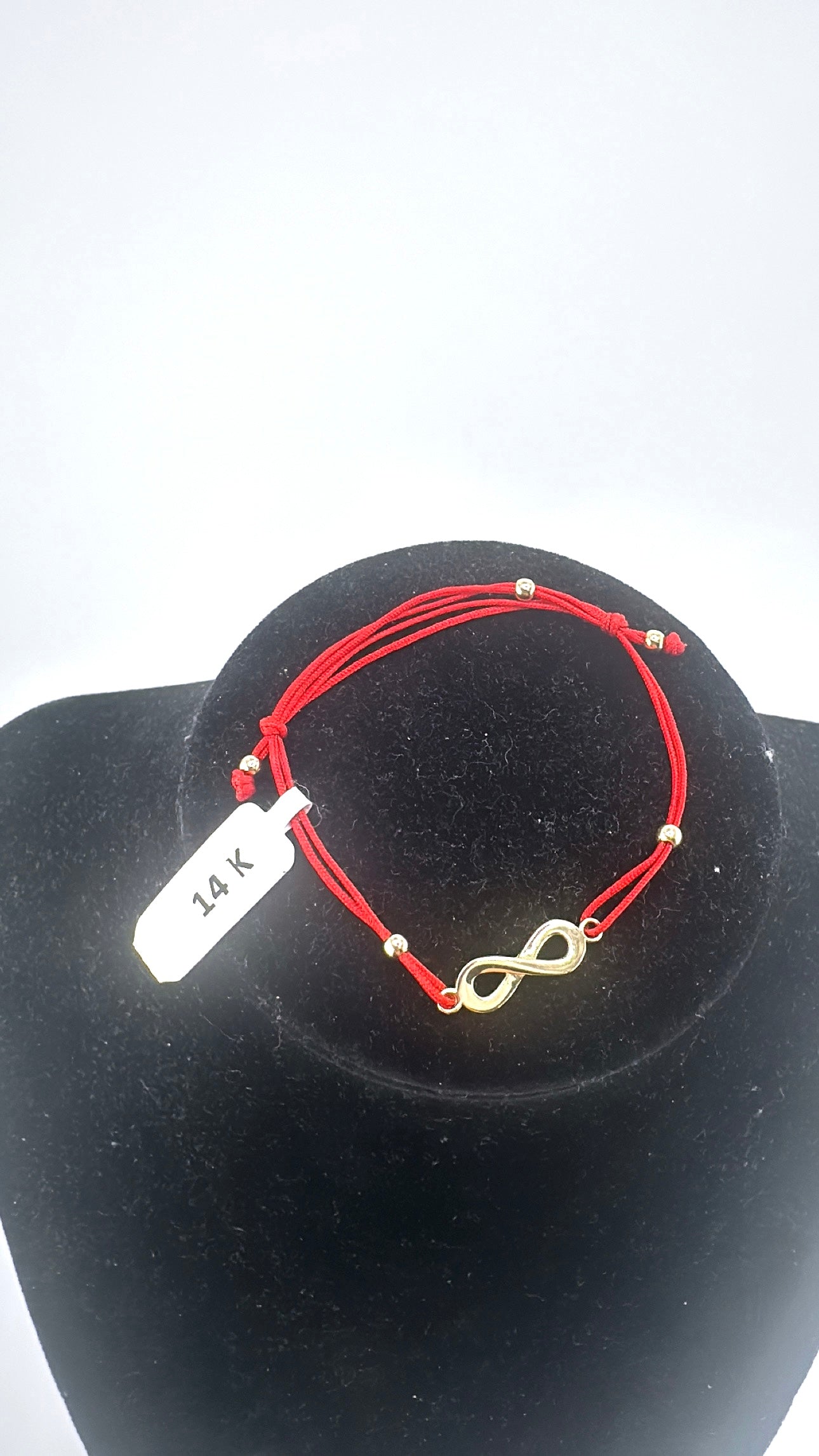 14K Hilo Rojo Bracelet