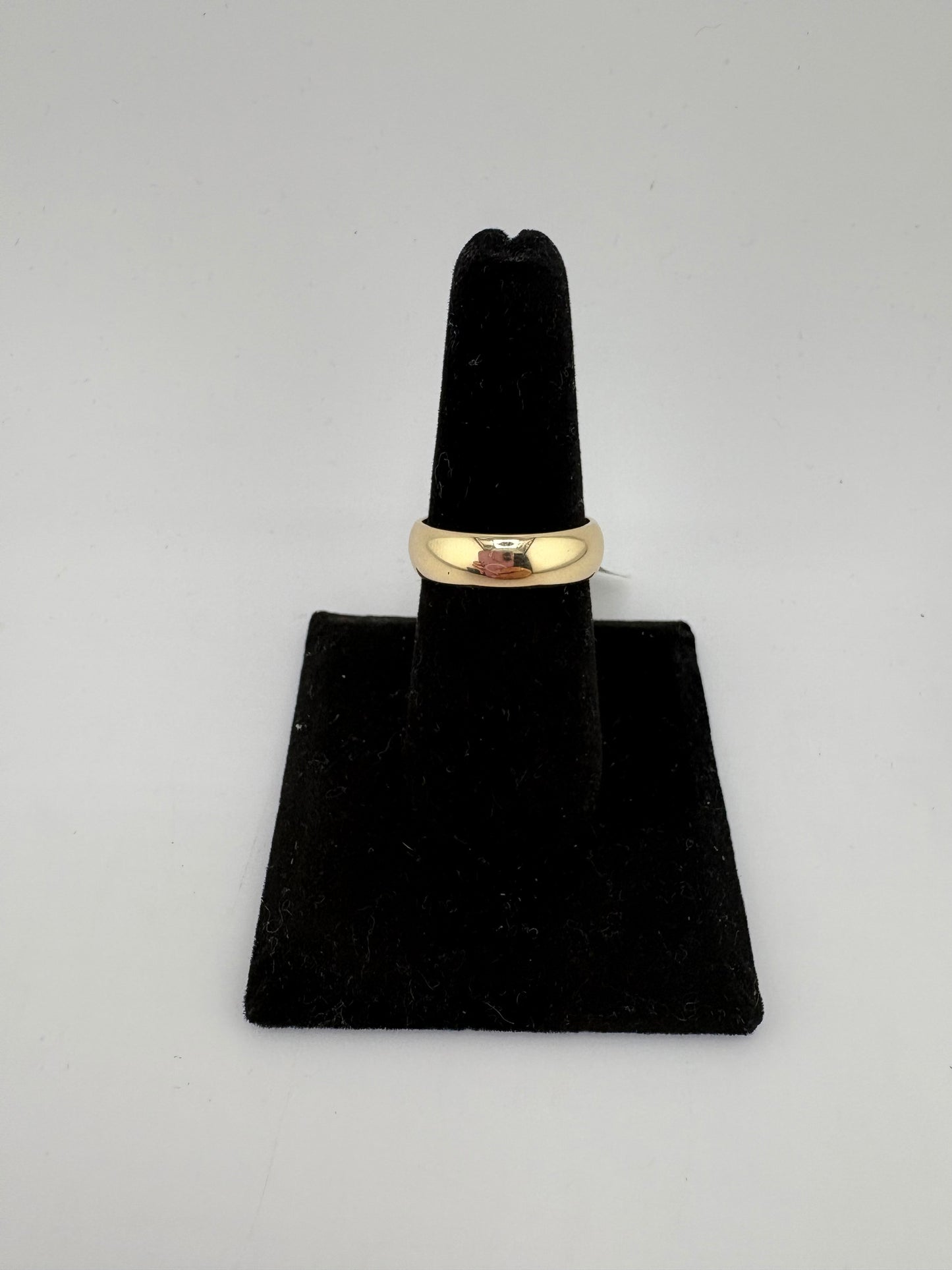 10K Gold Ring Size 8.5