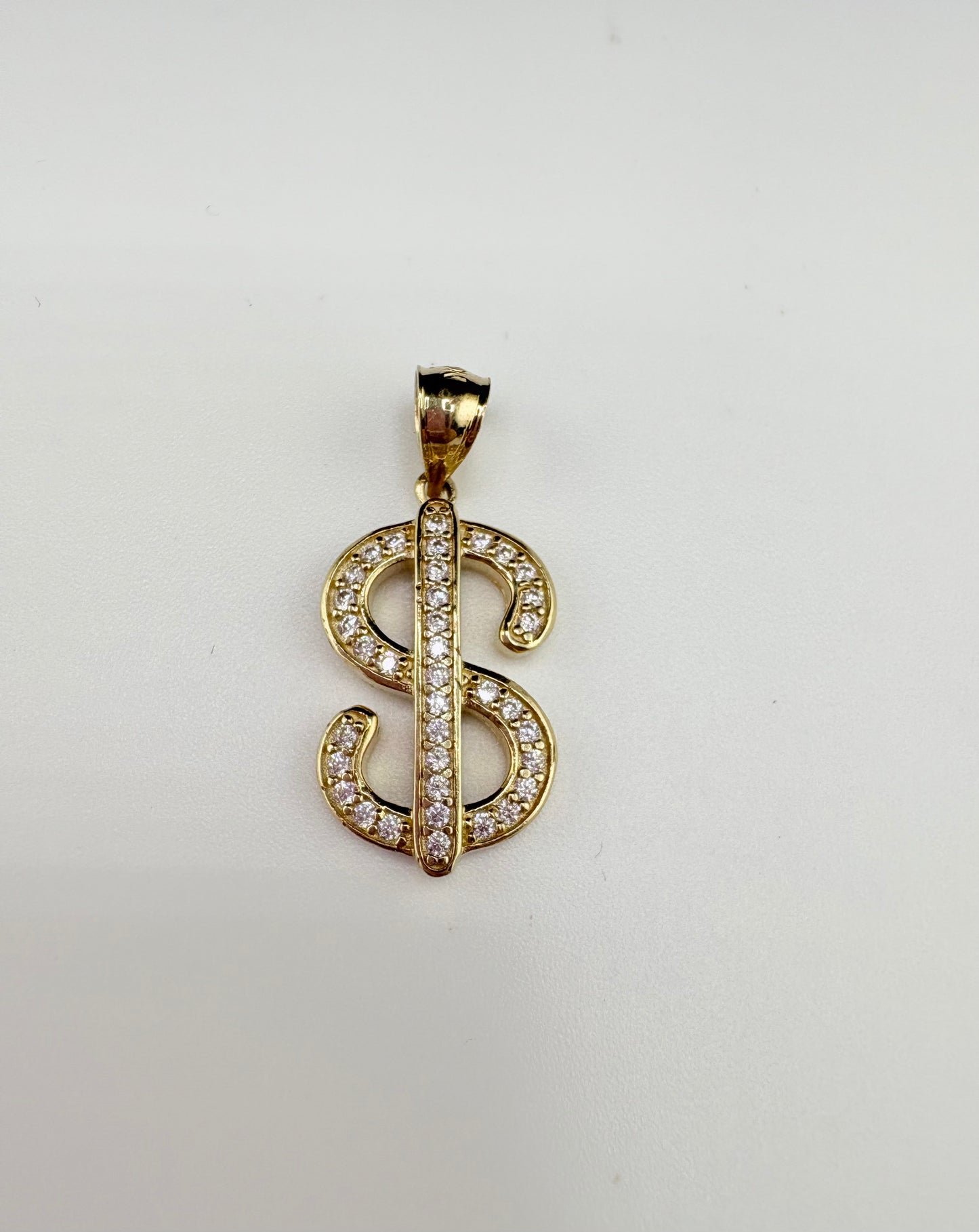 10K Pendant