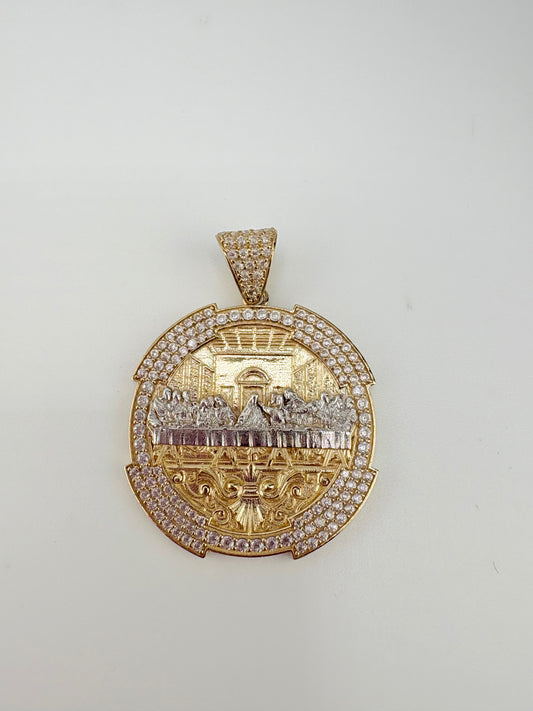 10K Pendant