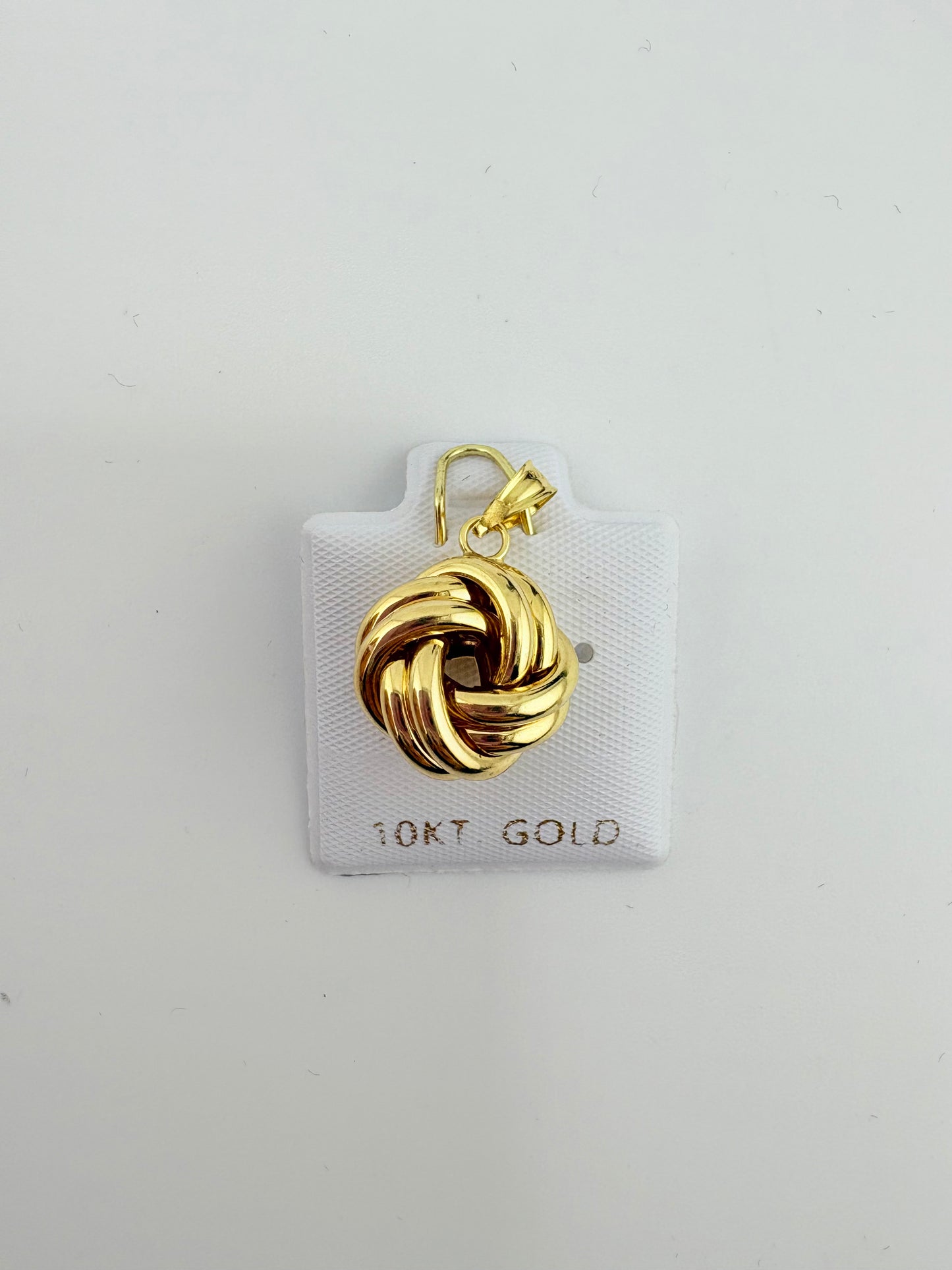 10K Pendant