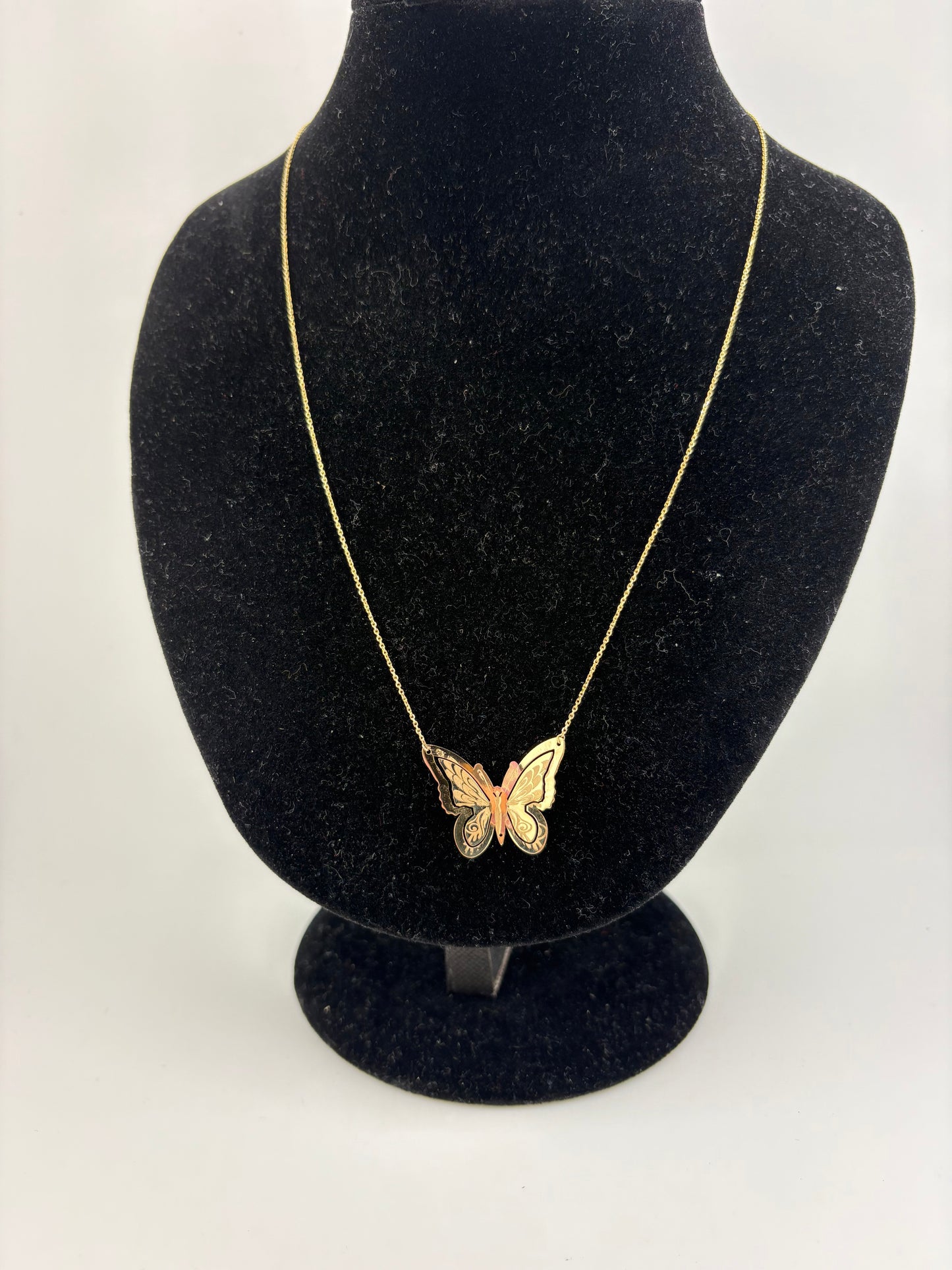 10K Necklace 18IN