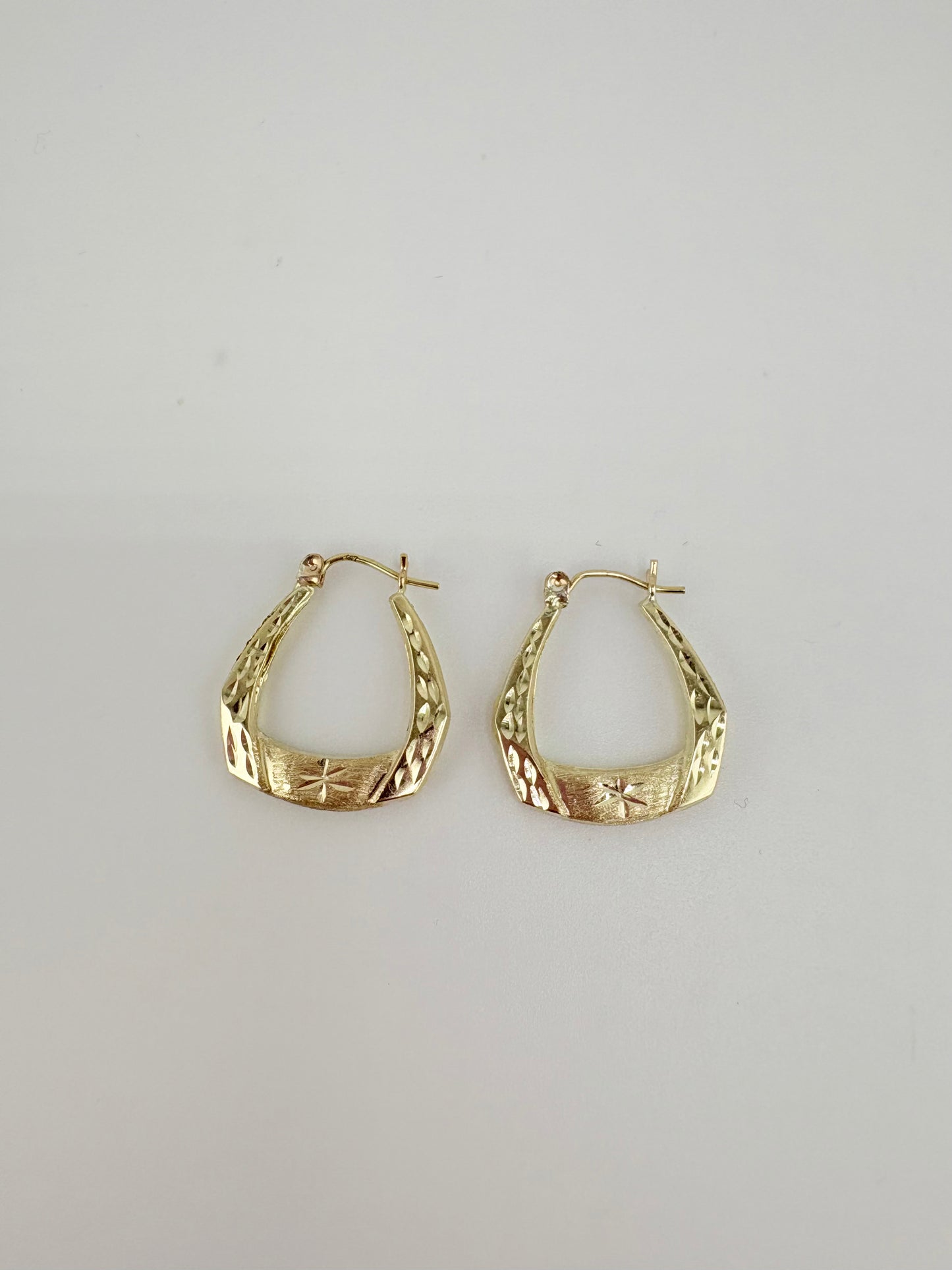 10K Gold Hoop