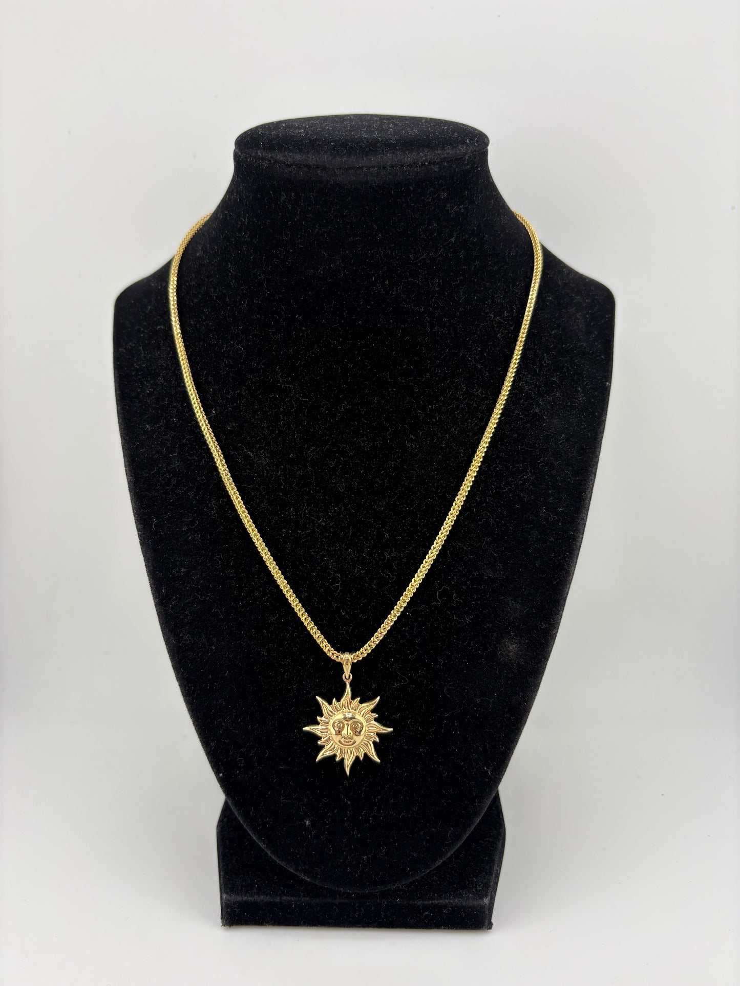 10K Necklace 18IN